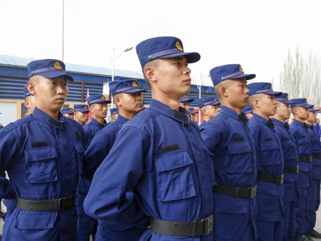 起航新征程大同支队举行新招录政府专职消防员入职培训汇报表演及结业