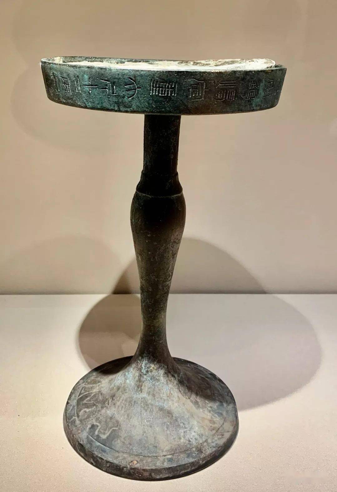 从南博《兄弟王》展出发:汉代青铜灯系列欣赏上篇_满城汉墓