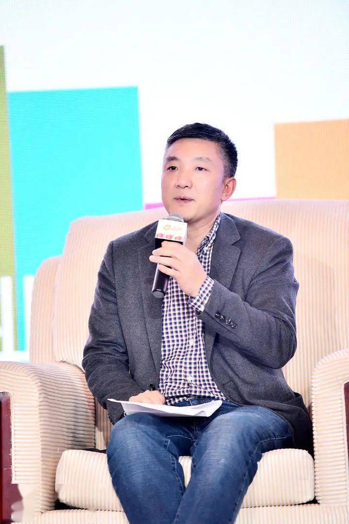 2021如何度过铁骑力士集团运营总裁邓先锋在太阳鸟论坛与行业大咖共话