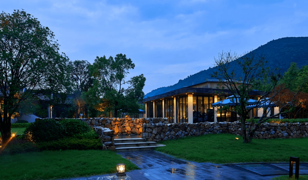 除了上面介绍的品质酒店,长兴的民宿更是整个长兴旅游的亮点,独具特色