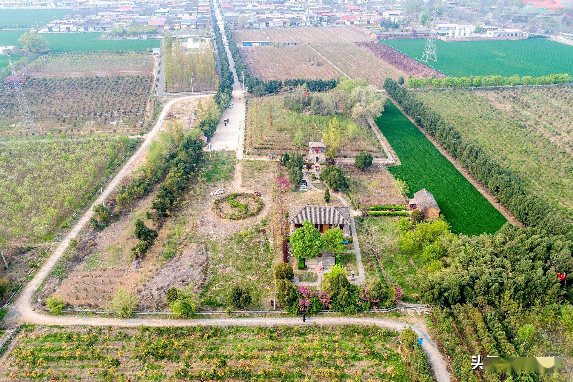 历史名人的陵墓,像位于河南省焦作市修武县七贤镇(原方庄镇)古汉村南