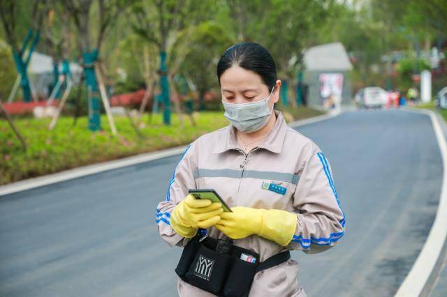 垃圾桶竟然会“告状”？ 京东智能城市“园博超脑”让环卫工人黄金周“少跑路”