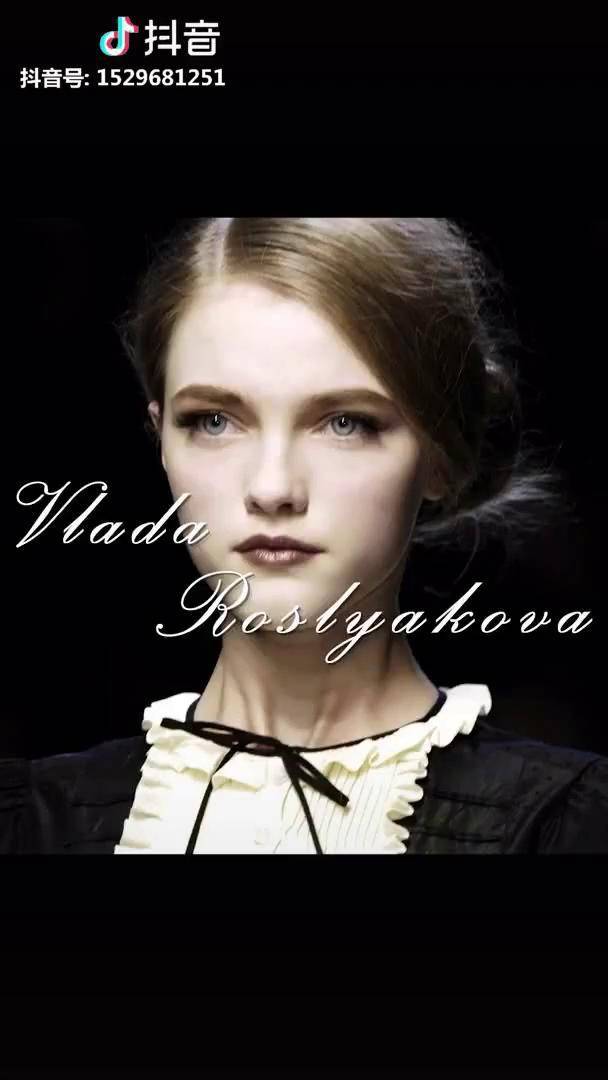 超模界的小仙女颜值三大巨头之一娃娃脸超模