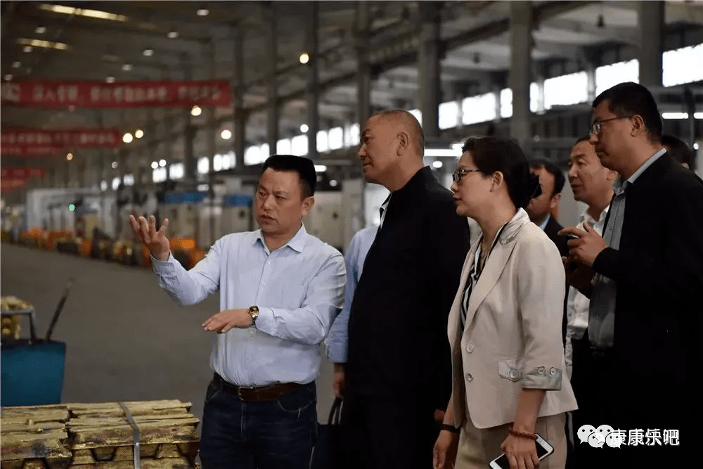 康乐县委书记吴国峻到百路达调研走访慰问康乐职工