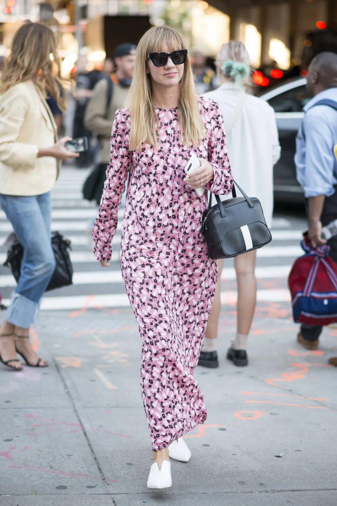 粉色有那么难驾驭吗