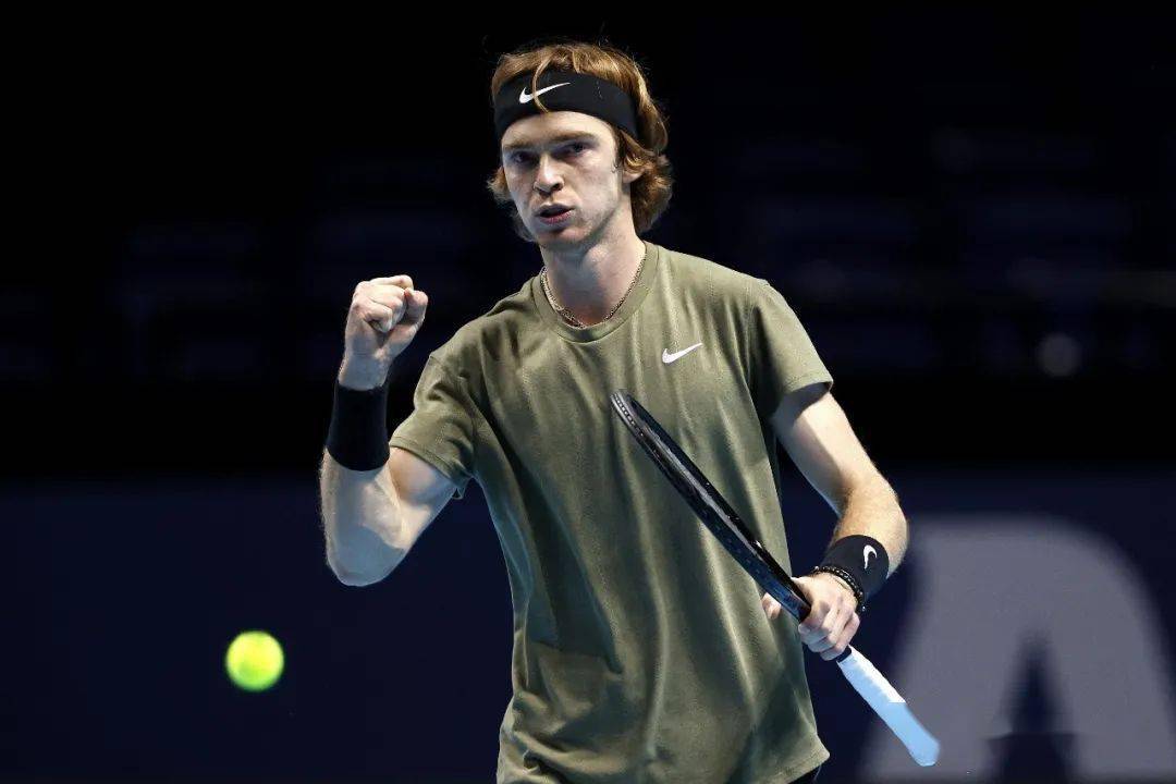 排名观察 | 卢布列夫排名超费德勒,辛纳首进top20