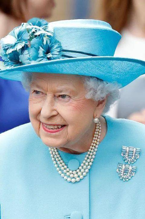 王室珍珠项链图片