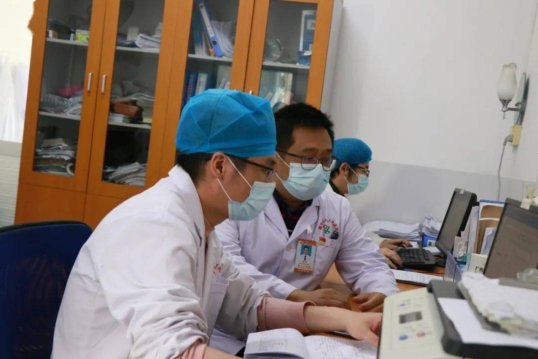 先锋楷模——肖锦:不忘初心跟党走,勇担使命显仁心_工作