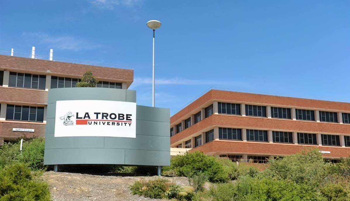 乐卓博大学申请时间