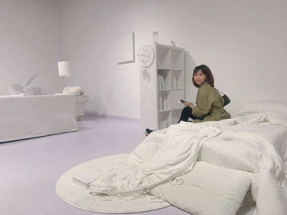 “诗歌在哪里?” 看完跨界艺术家余幼幼这组作品,你一定会找到答案