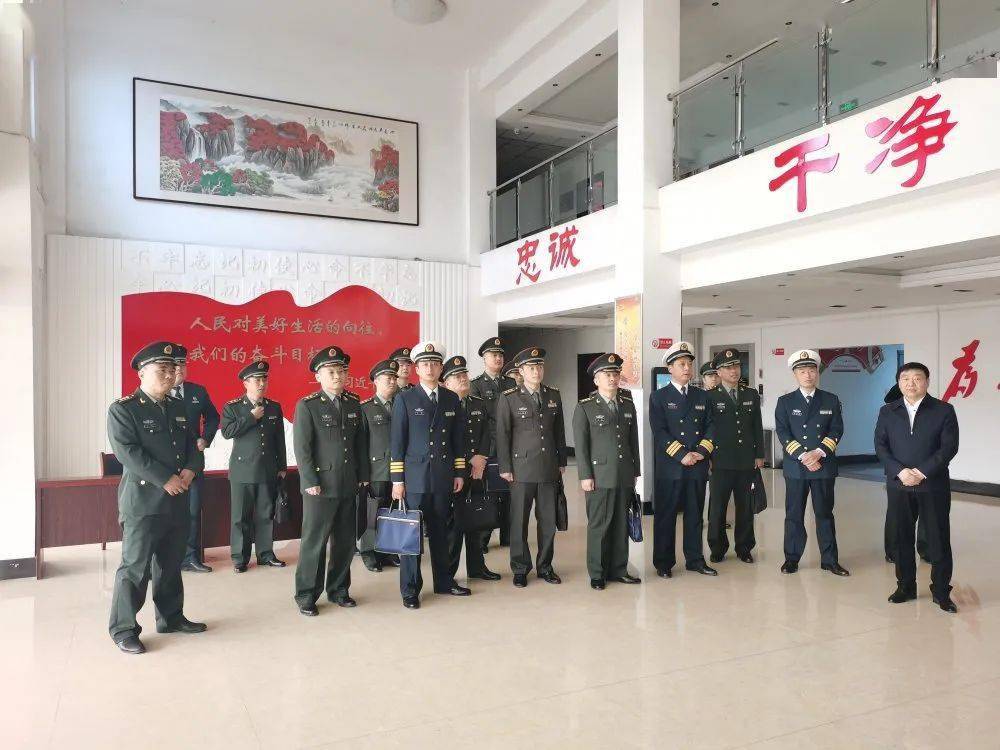 活动结束后军分区副司令员田殿忠带领全市各县区人武部部长,军事科长