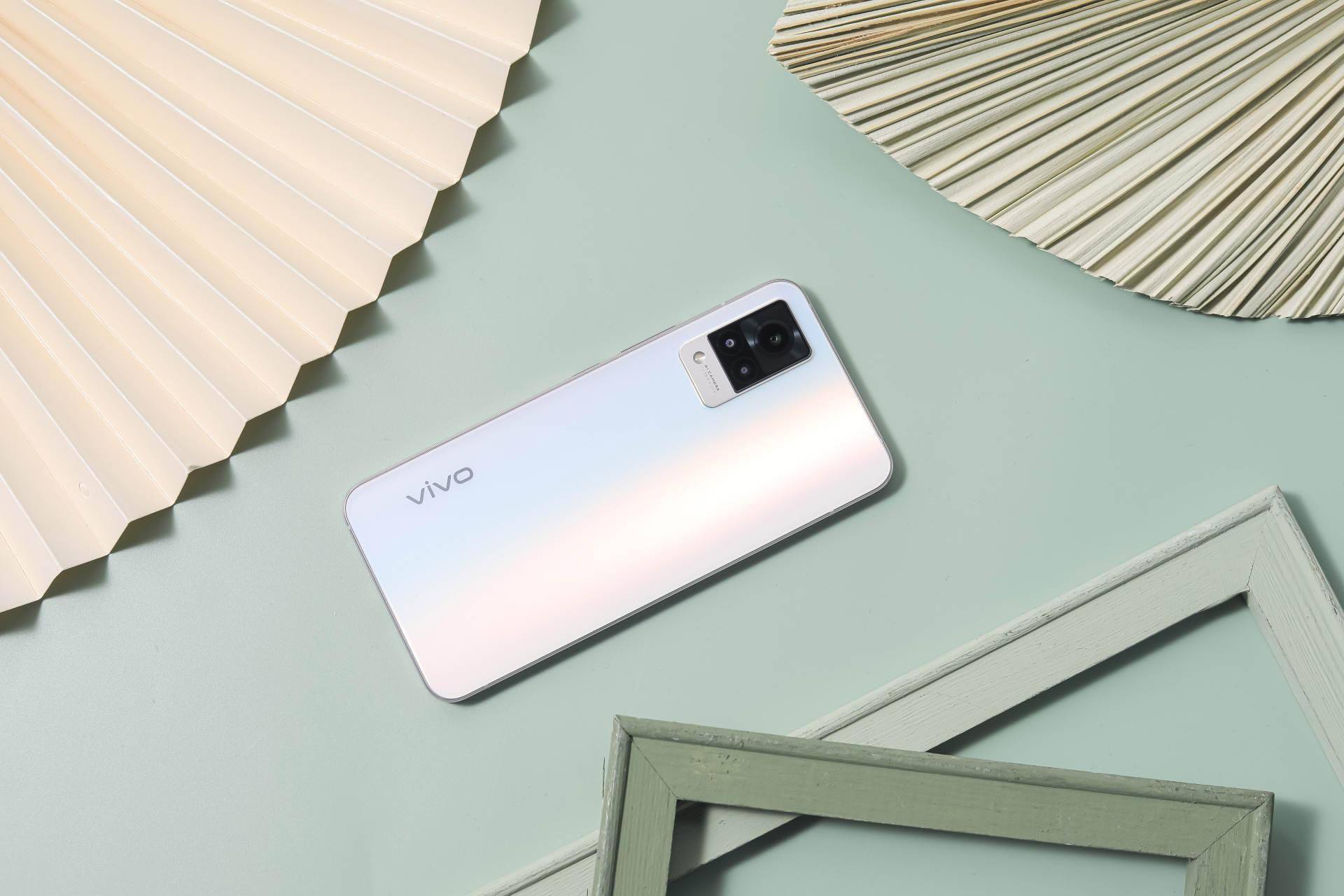 自拍旗舰vivos9堆料豪华更有3d美颜算法加持