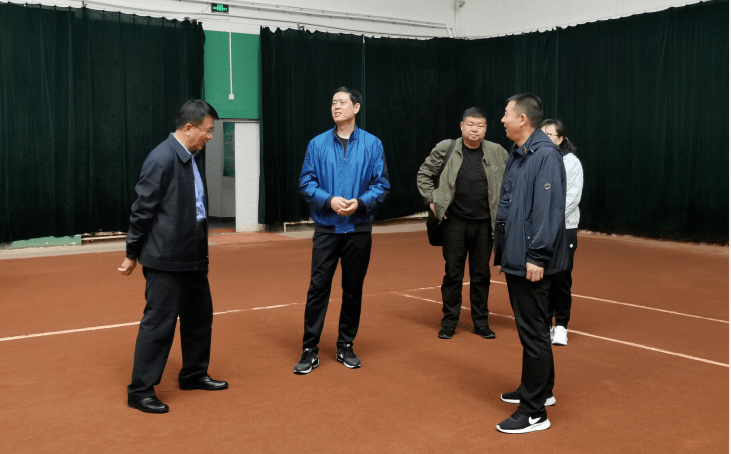 姜宝东在巴彦淖尔市调研全民健身工作