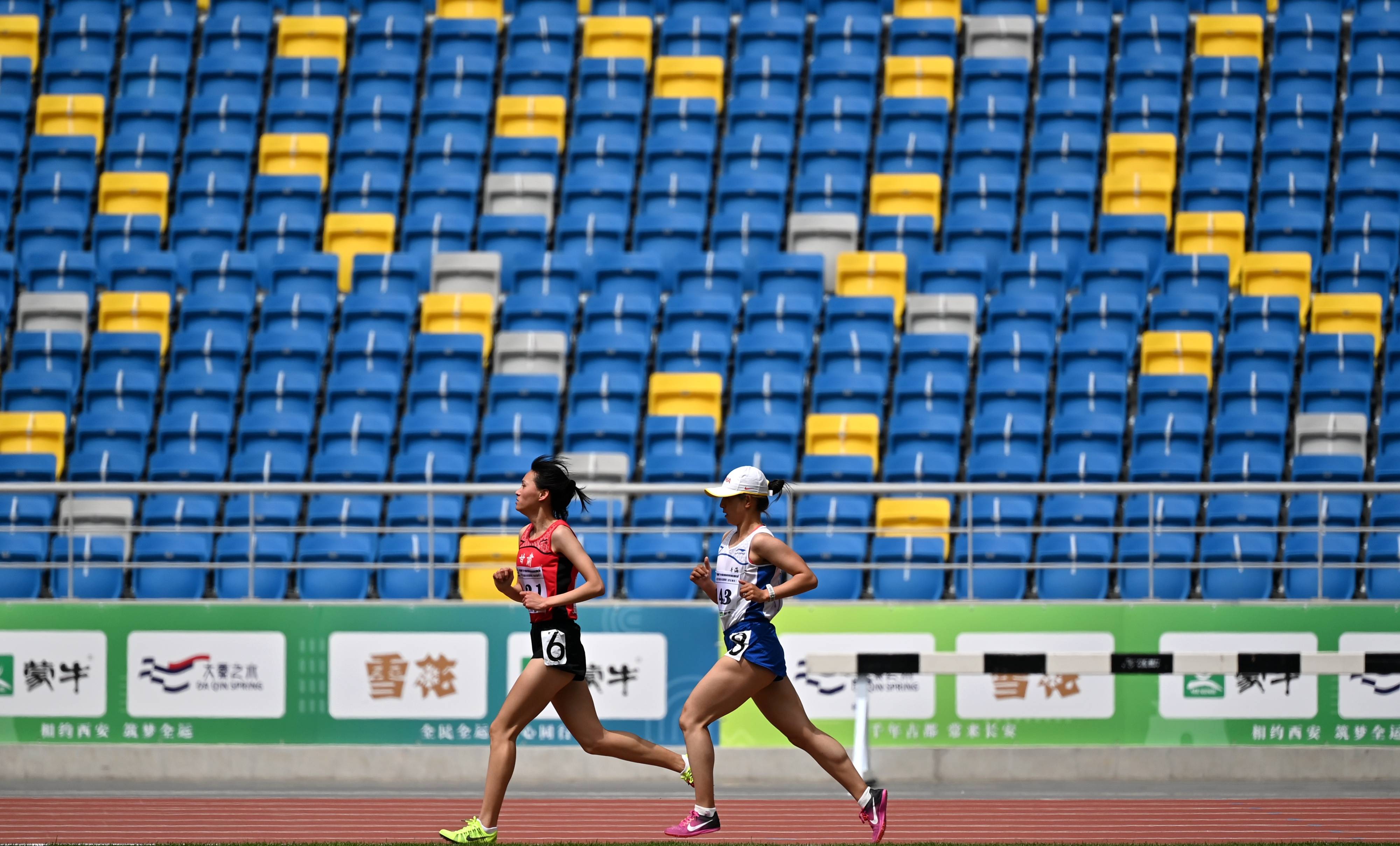 田径——全运会田径测试赛:女子5000米赛况