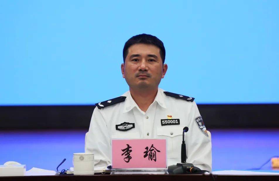 贵港市副市长,市公安局党委书记,局长李瑜,市中级人民法院党组书记