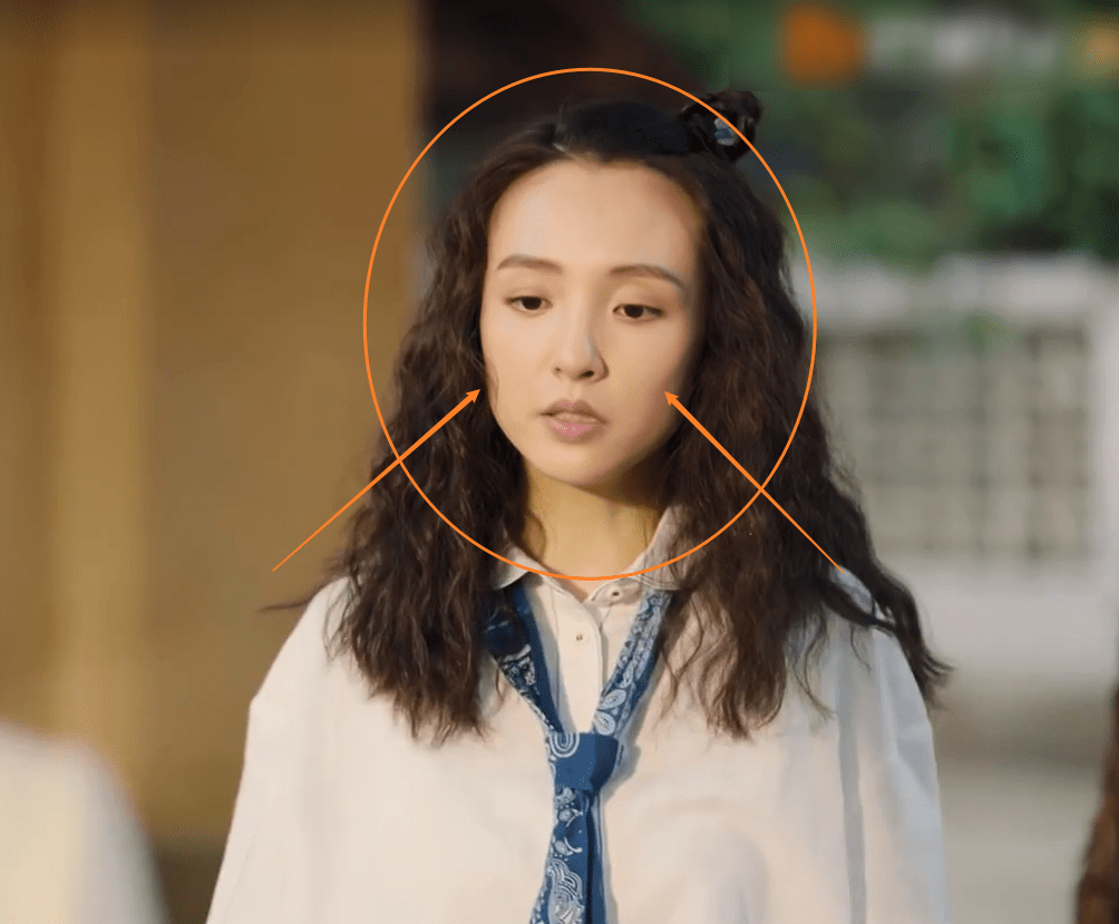 烫完泡面卷显老怎么办吴倩在剧中用4种方法轻松拯救发型翻车