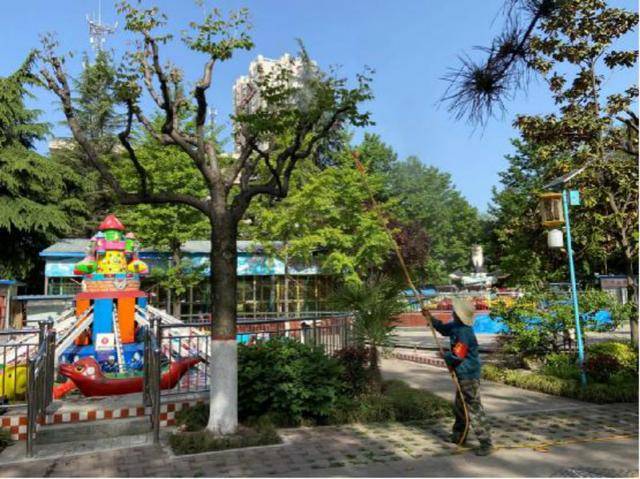 宝鸡炎帝园 五一 劳动节致敬 城市美容师 休闲