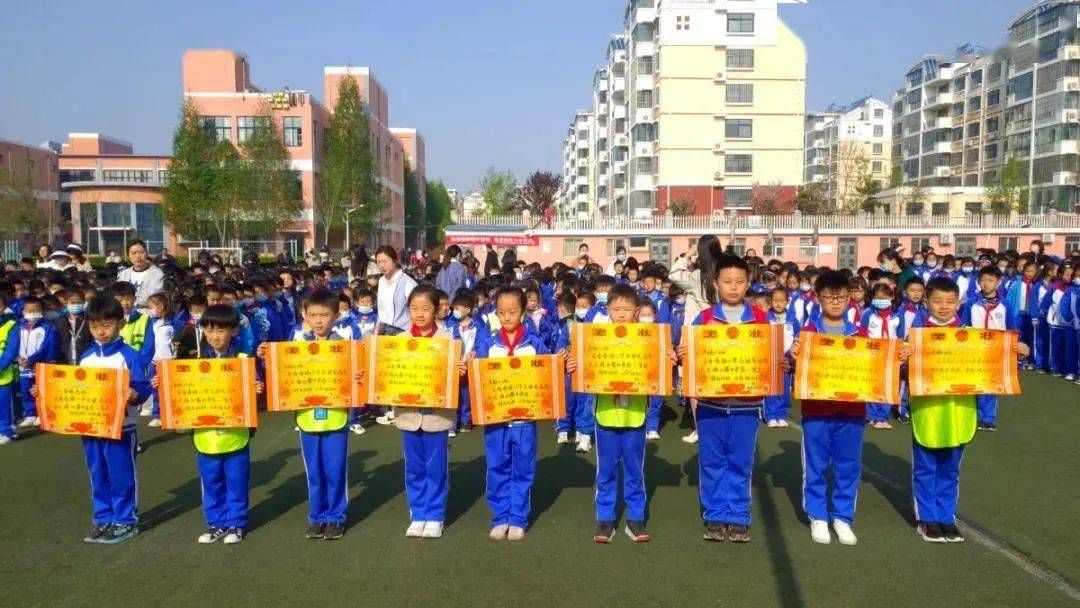 童心向党传承红色基因香港路小学开展庆祝建党100周年传承中华武术