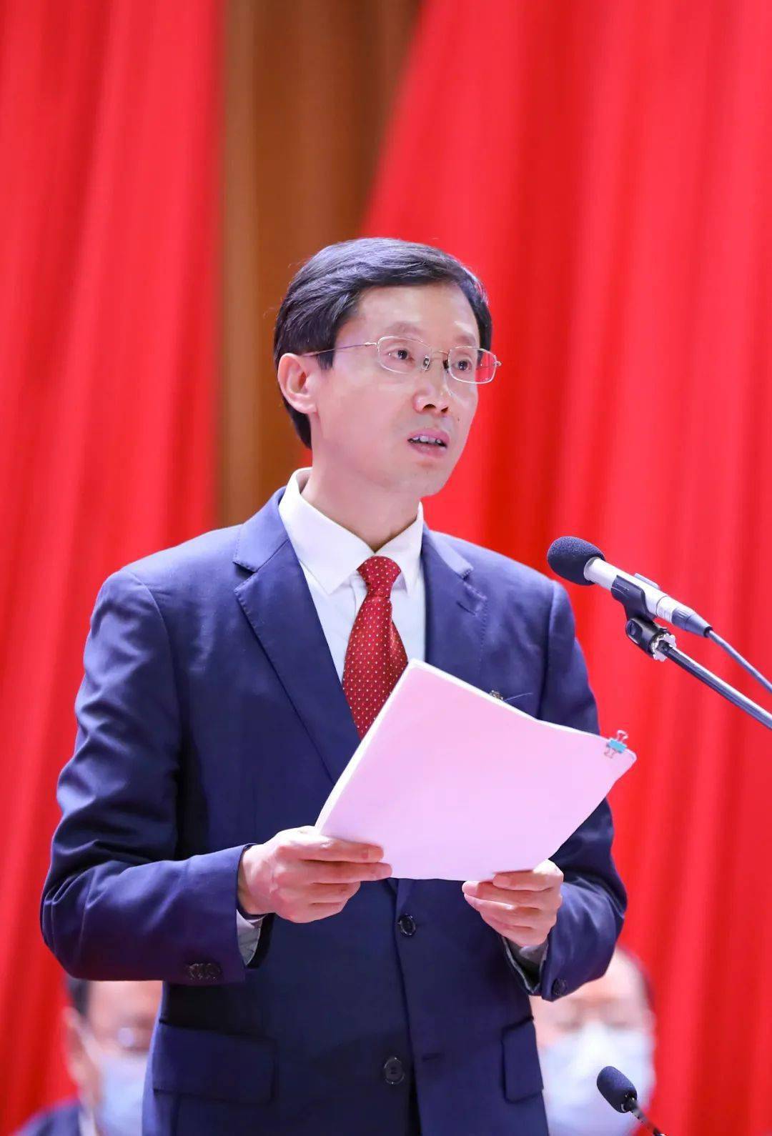 市四届人大五次会议召开朱浩东当选池州市人民政府市长