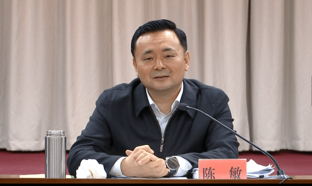 全市青年干部座谈会召开_萍乡