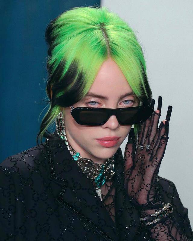 这位被视为"格莱美小孙女"的年轻女歌手碧梨,从发行第一张专辑之日起