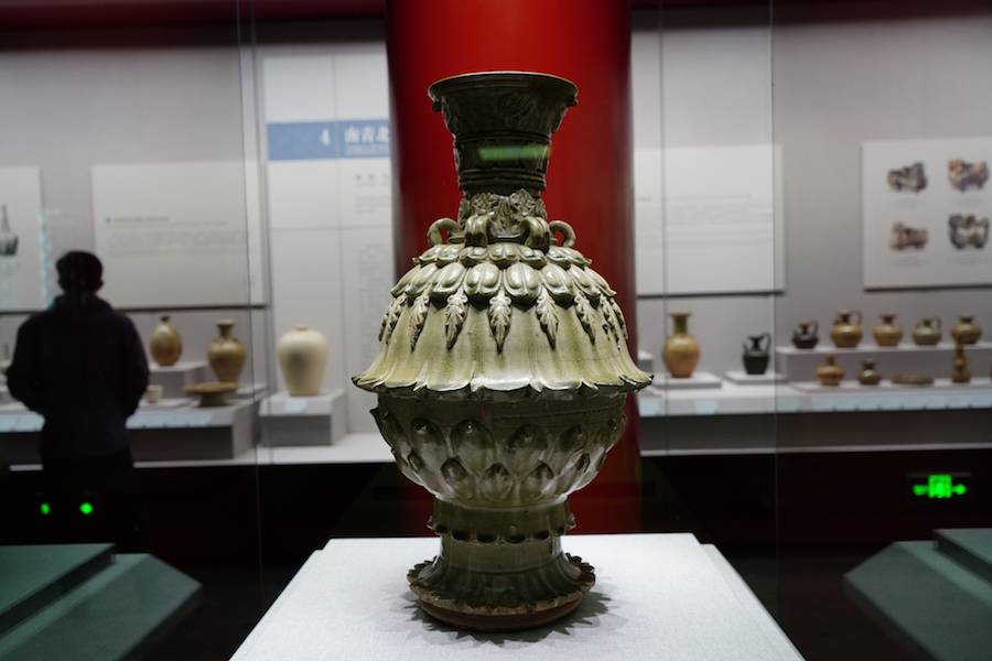 现场|故宫陶瓷馆如何“出新”:千余展品,一部陶瓷史_瓷器
