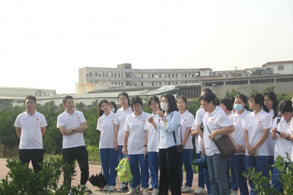 青团学党史学党史强信念跟党走东方红中学团校开展党史学习教育暨青马