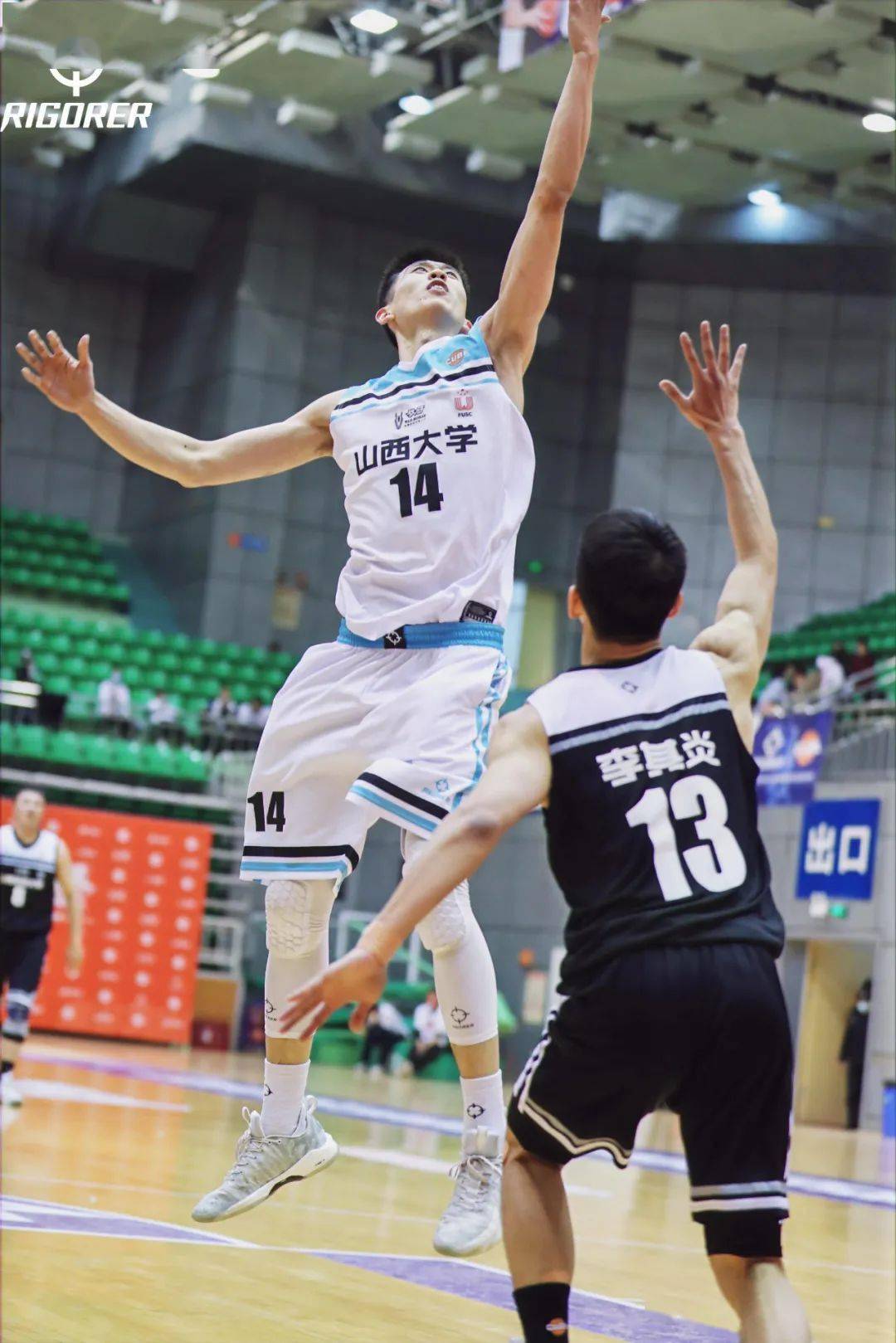 如今已成长为西交大的主控李博文在那场比赛里出场36分钟仅仅拿下了1