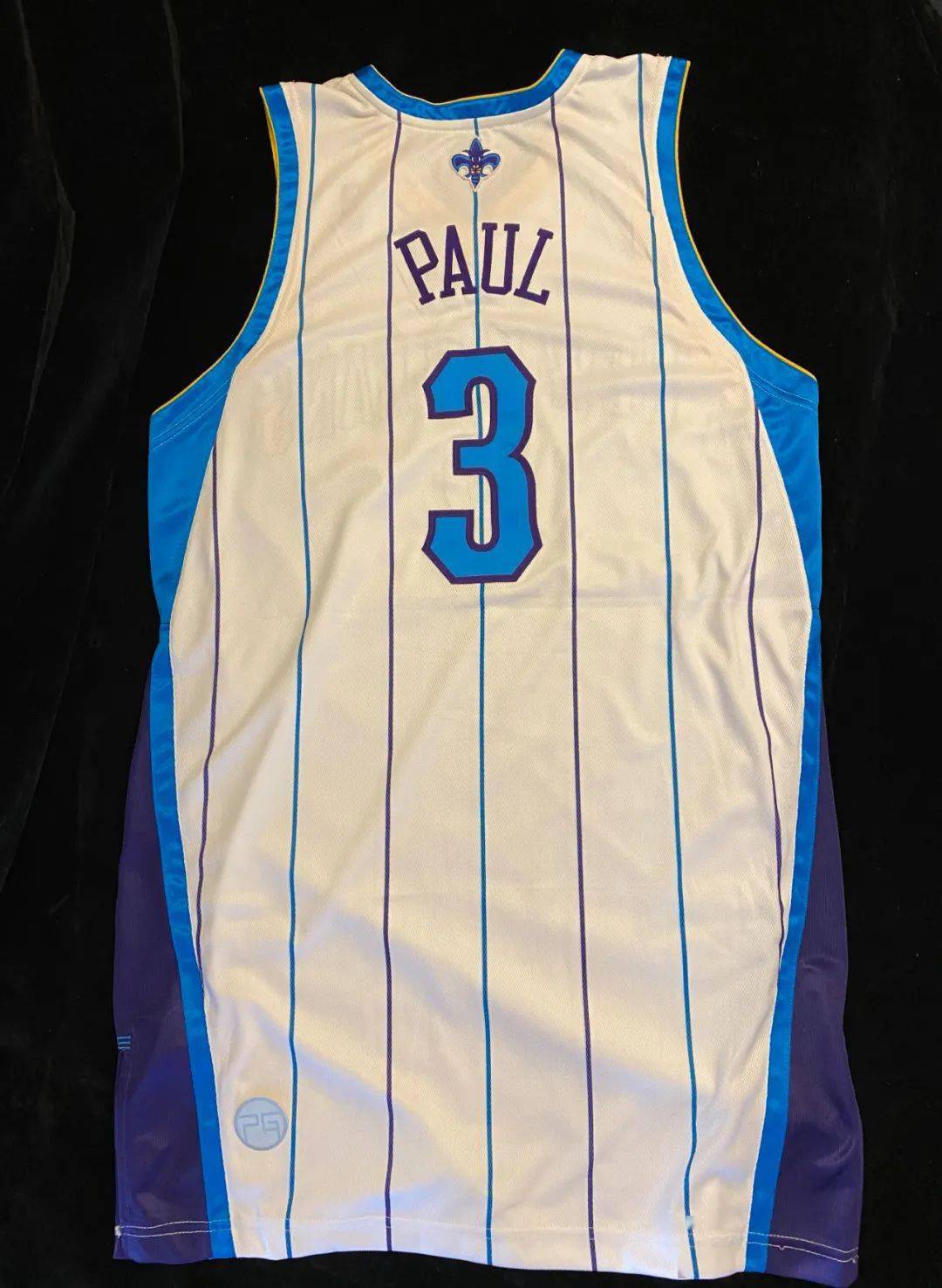 最后最后,晒一件刚买的保罗黄蜂主场球衣,球员落场备用gi/ti/fi,祝