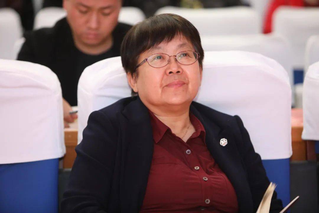 校长郗会锁河北师范大学教师教育学院党委副书记,副院长胡海霞5月4日