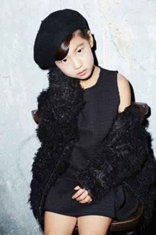 12岁的她模样大变,被赞翻版秀智_朴叶善