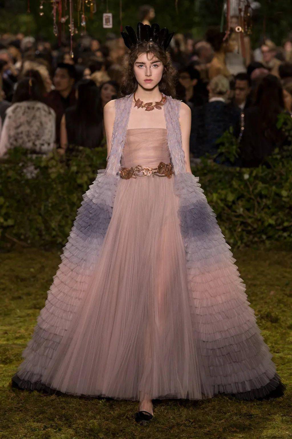 秀场上的绝美仙纱裙!_流行色