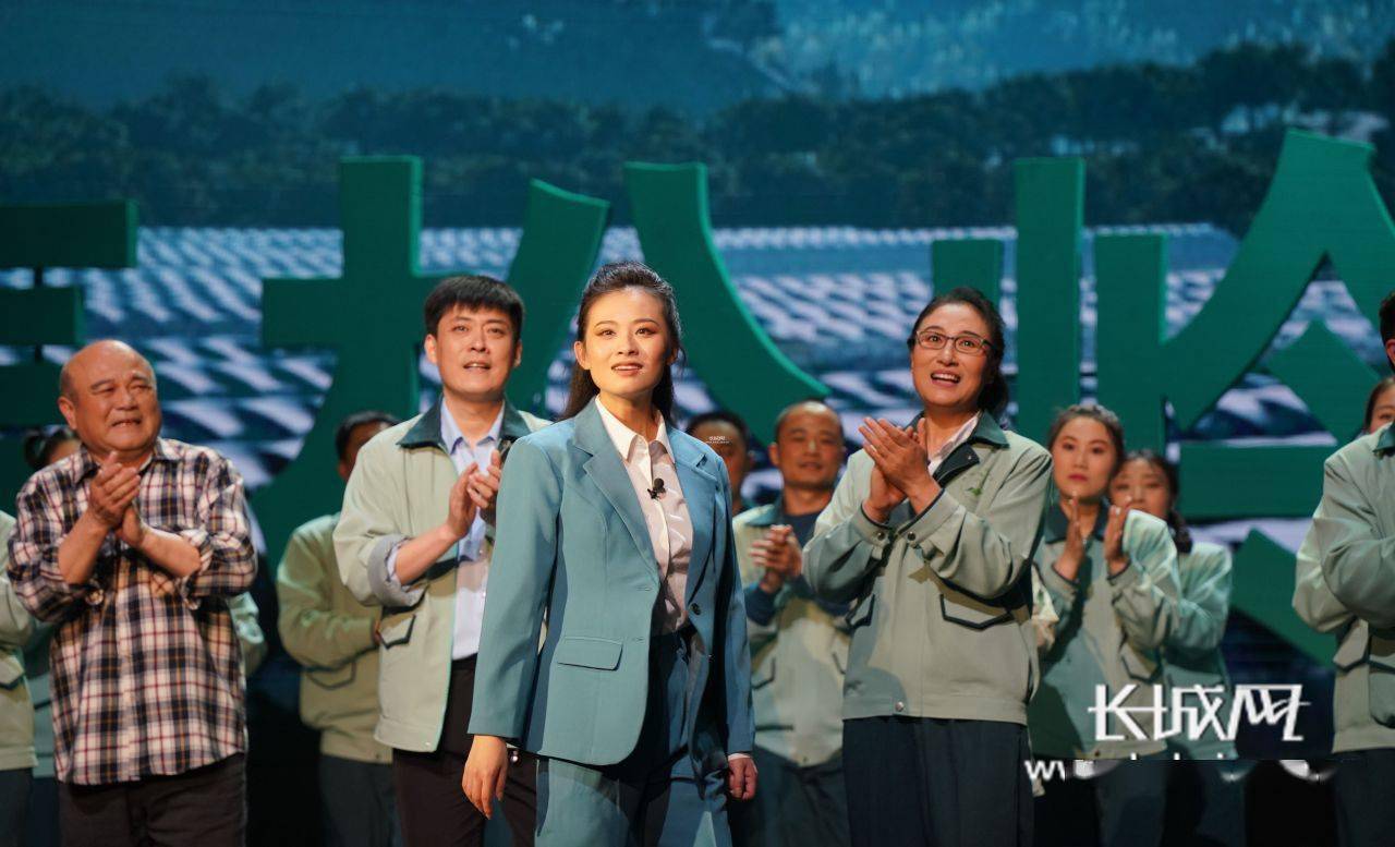 脱贫话剧青松岭的好日子首演深入人心