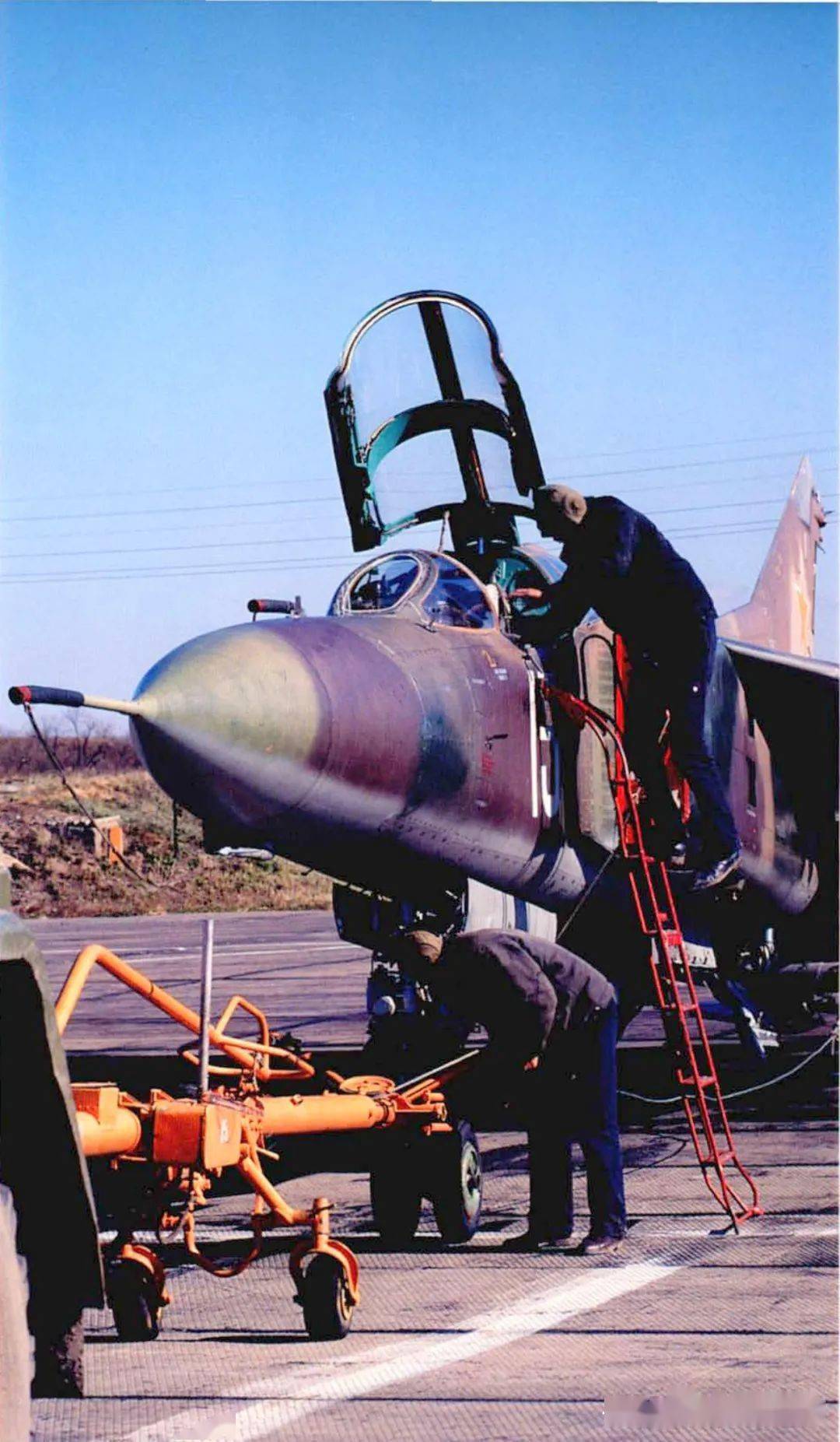 俄罗斯军机设计三巨头苏霍伊米格图波列夫三强击机