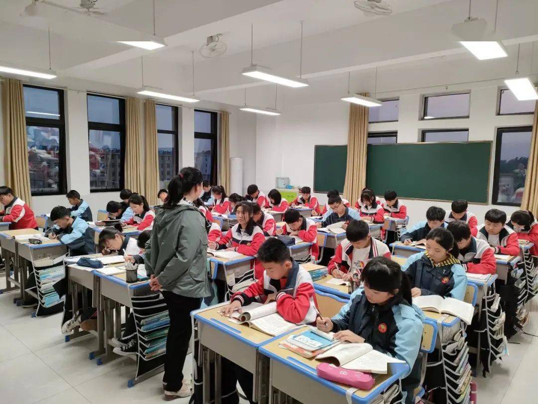 郯城四中喜迎新校区搬迁