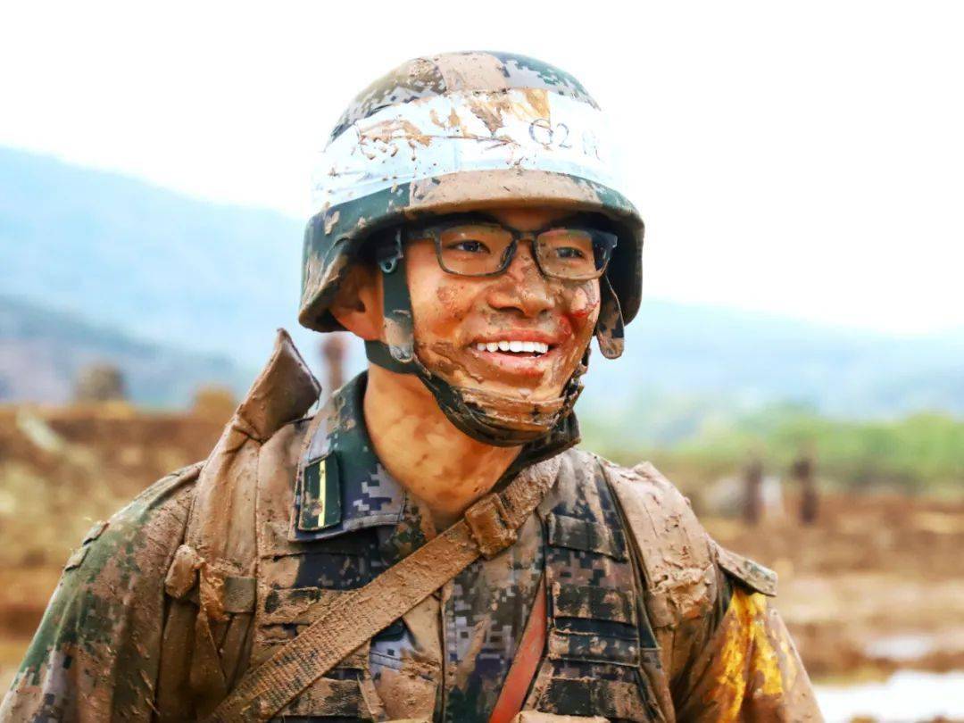 世界微笑日这样的笑脸超治愈