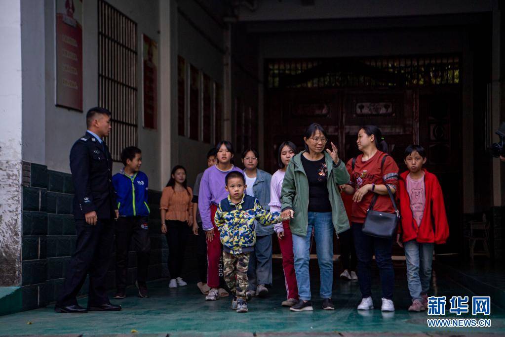 福利院孩子照片 962405a2b6d74750b21a343f0d0e20d0.jpeg