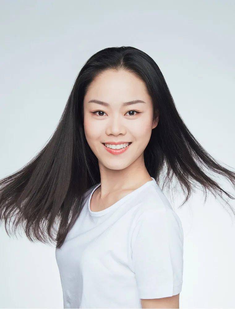 导演 丁一丹青年戏剧戏曲演员,导演毕业于中央戏剧学院中国戏曲学院