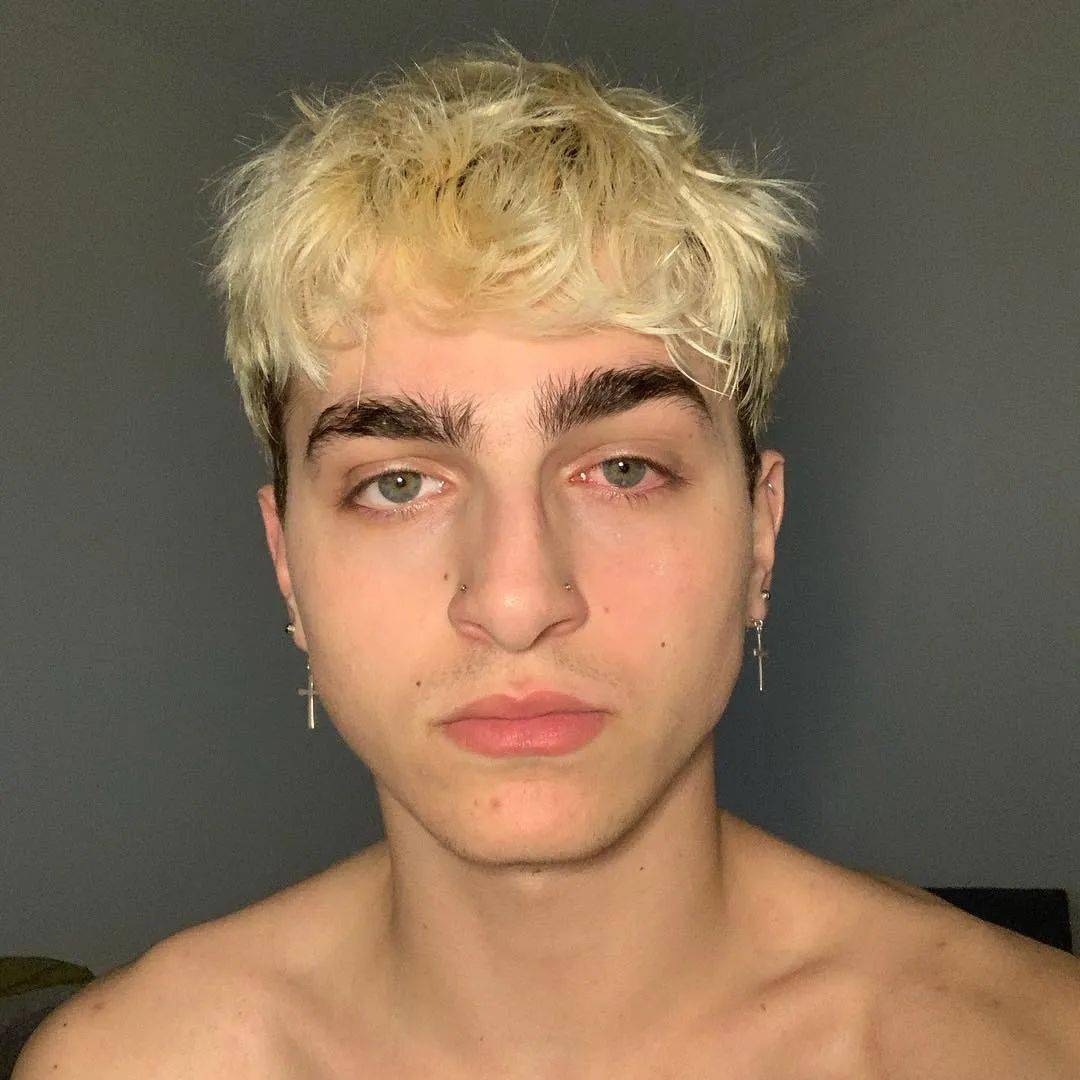 男模ginhoo登上vogue葡萄牙版封面