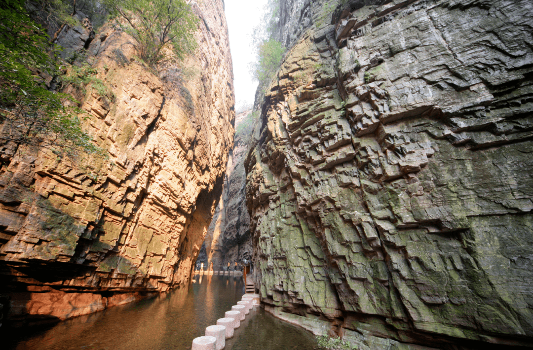 龙潭大峡谷景区感恩献礼母亲节将所有的温情献给妈妈