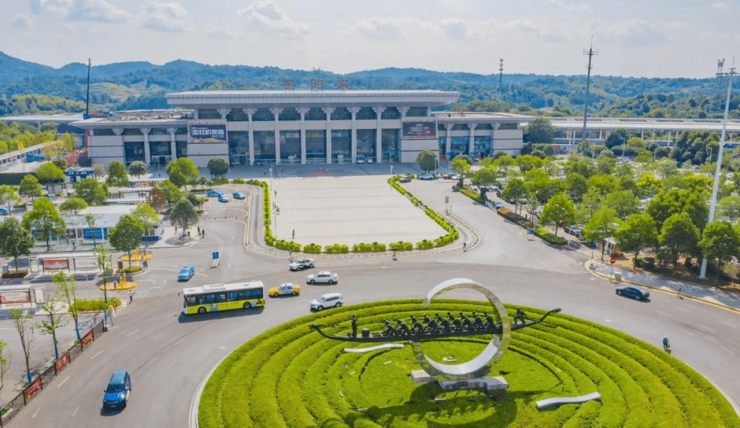 图源网络目前,项目拟分期实施,黄谛陆ň┕闾房突豕蚕,改建起点为