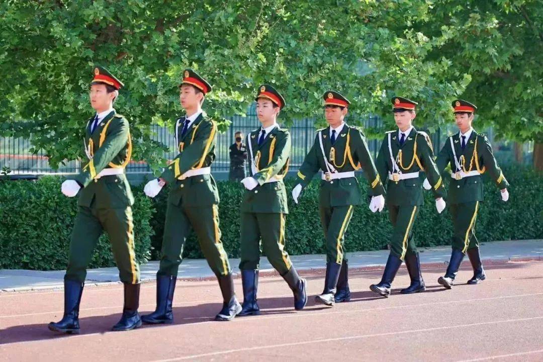 学党史敬先锋听党话跟党走河北安平中学隆重举行2019级十八岁成人礼