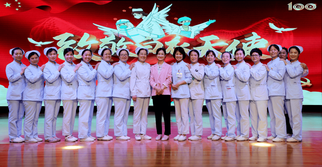 67传承红色基因绽放护士风采冠县人民医院举办512国际护士节文艺