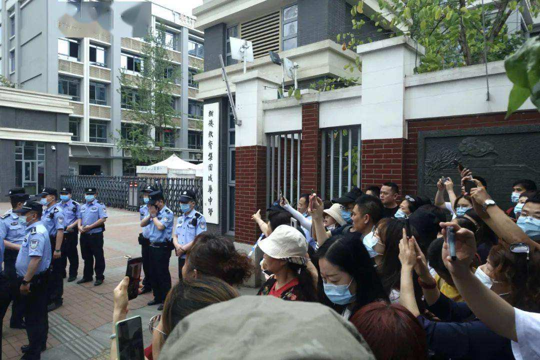 追踪成都学生坠亡事件:警方排除刑案