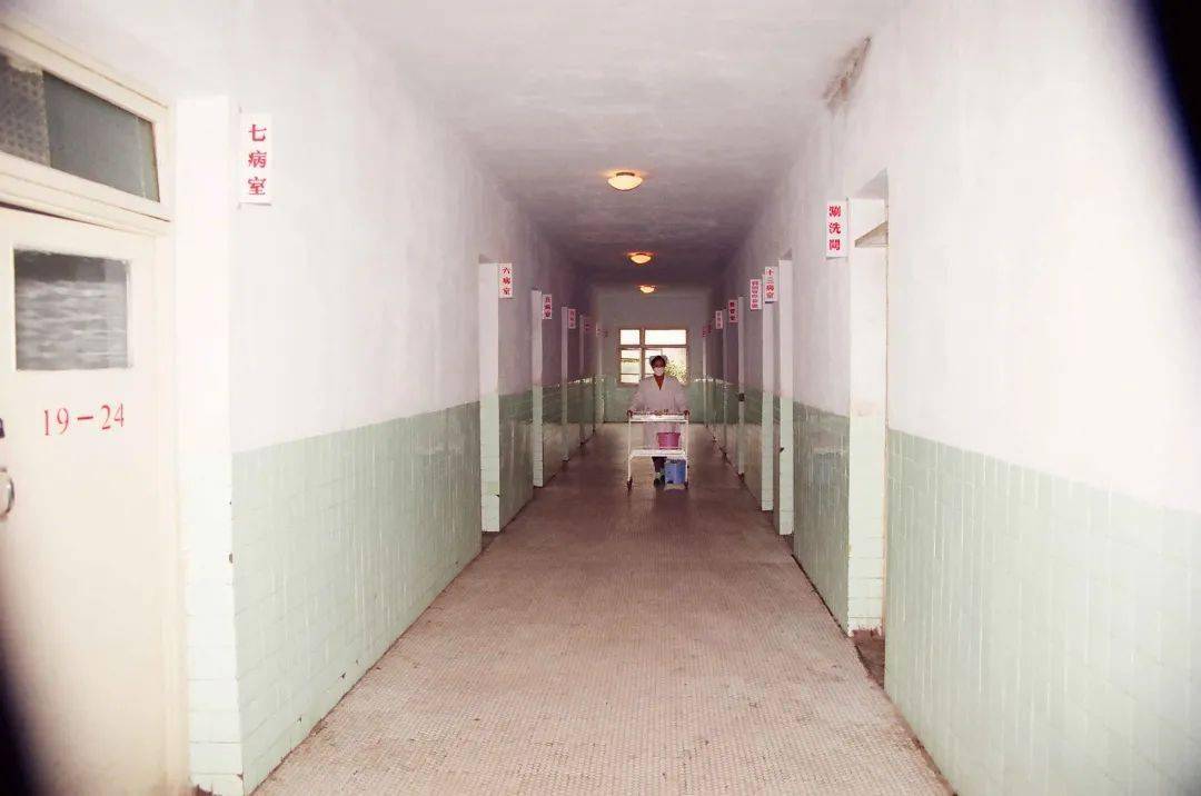 部分护士合影(60年代)匆匆70余年,我们共同找寻天使的足迹.