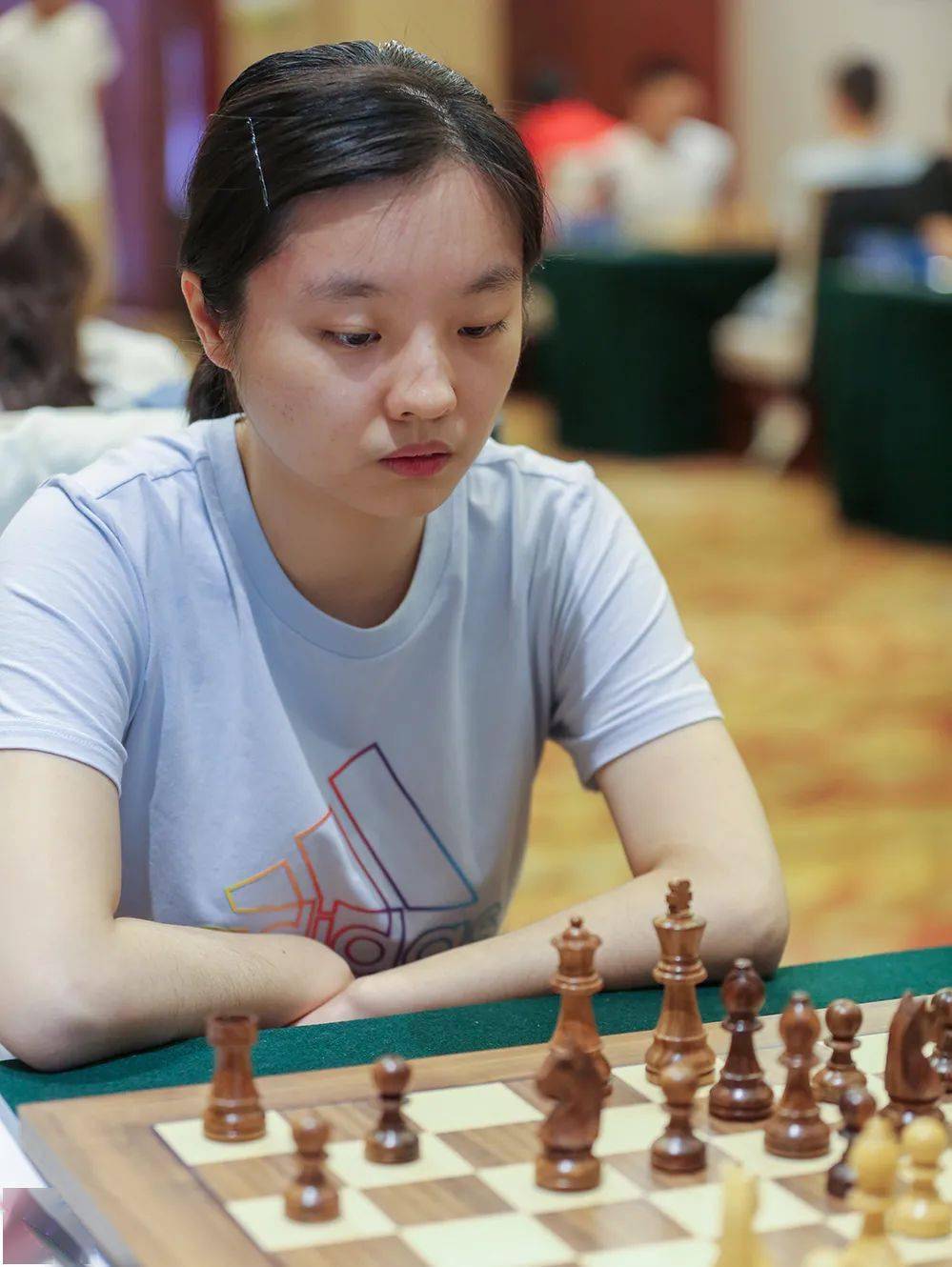 全国国际象棋甲组个人赛群雄争霸 余泱漪谭中怡双双四连胜