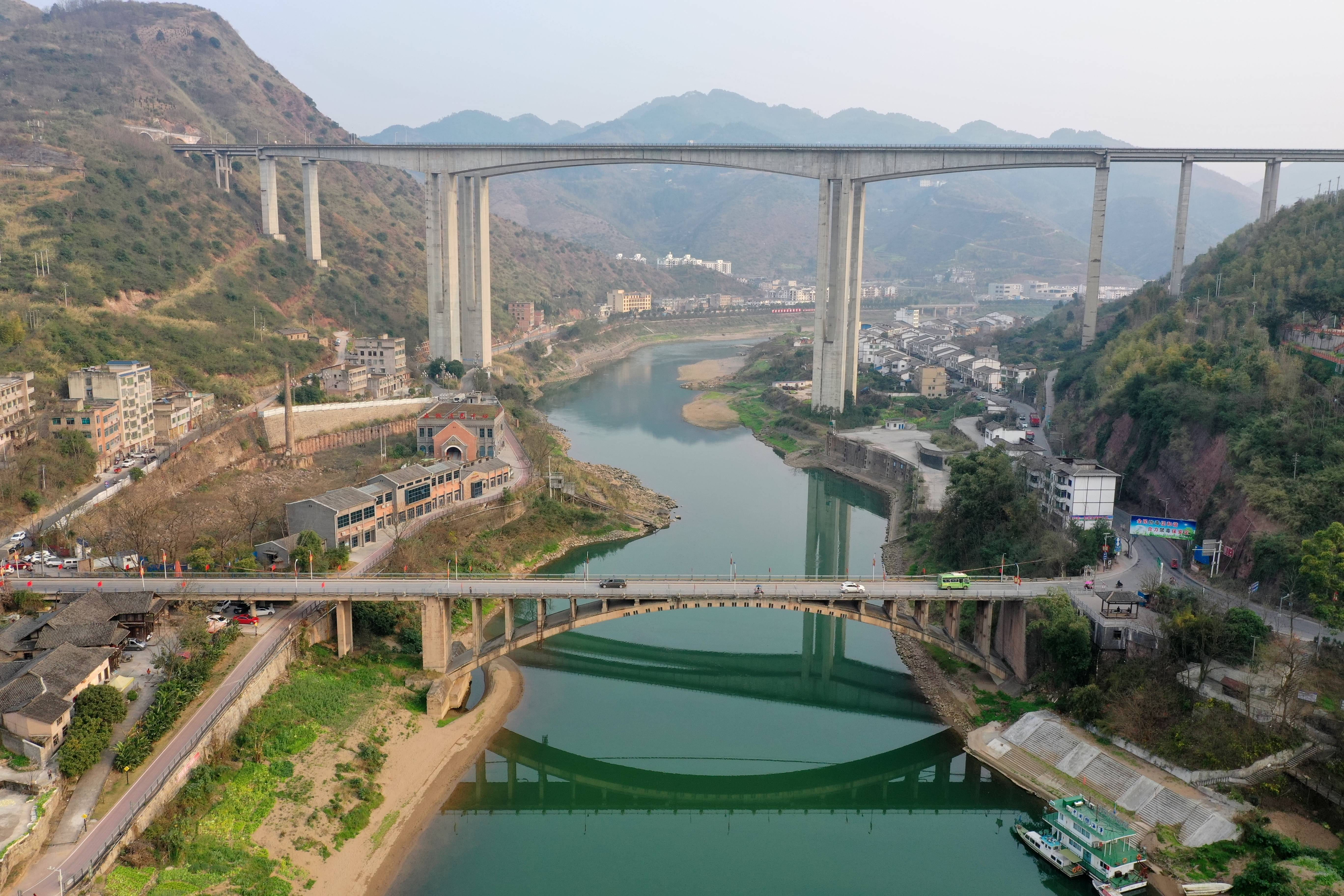 江界河大桥的详细资料图片