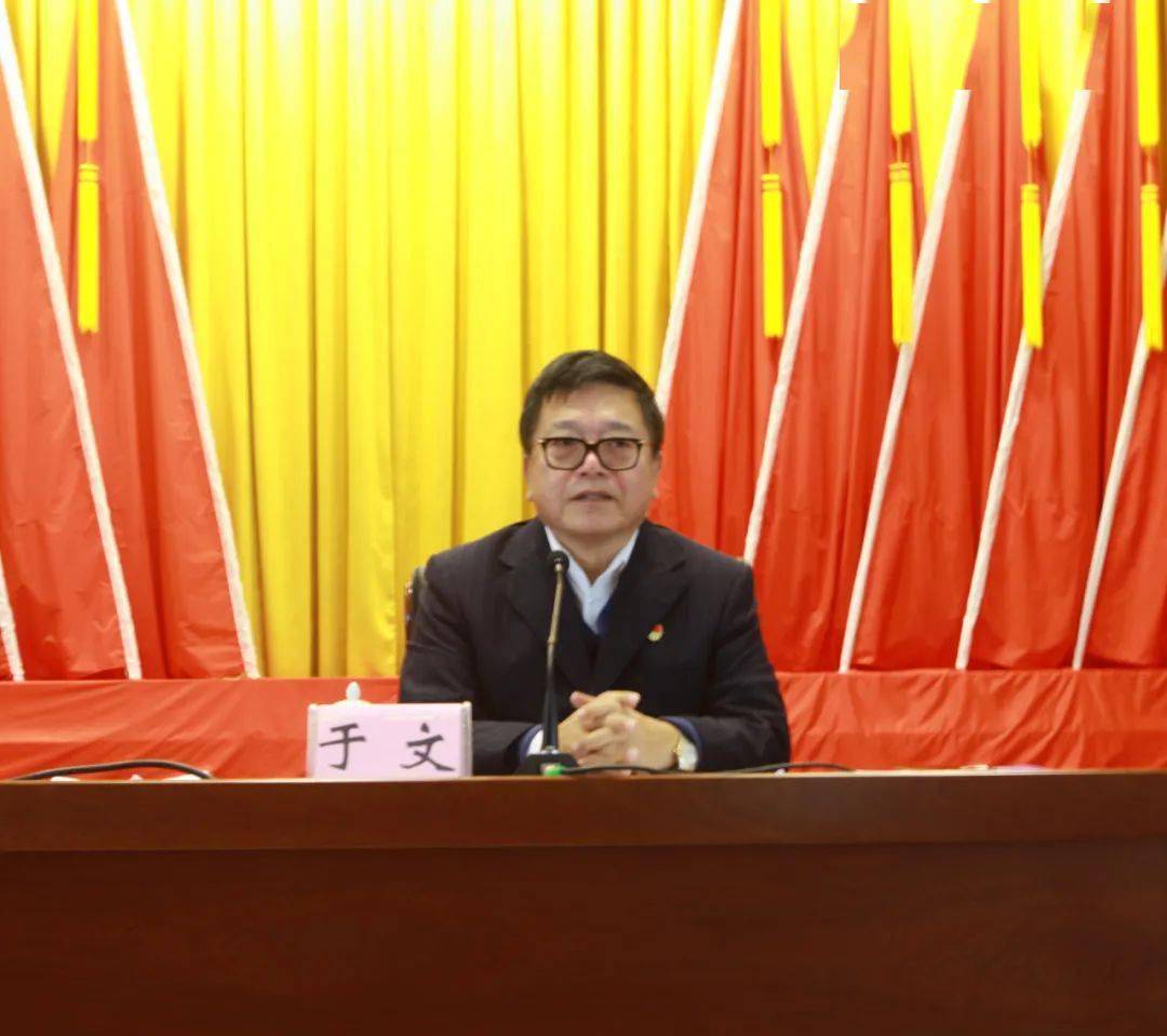 讲好红色故事赓续红色血脉南岗区举办离退休干部百篇区史话百年报告会