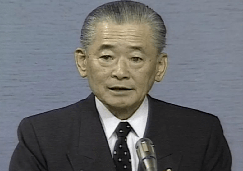 草根首相田中角荣因钱上台又因钱垮台给日本金权黑幕再添一笔