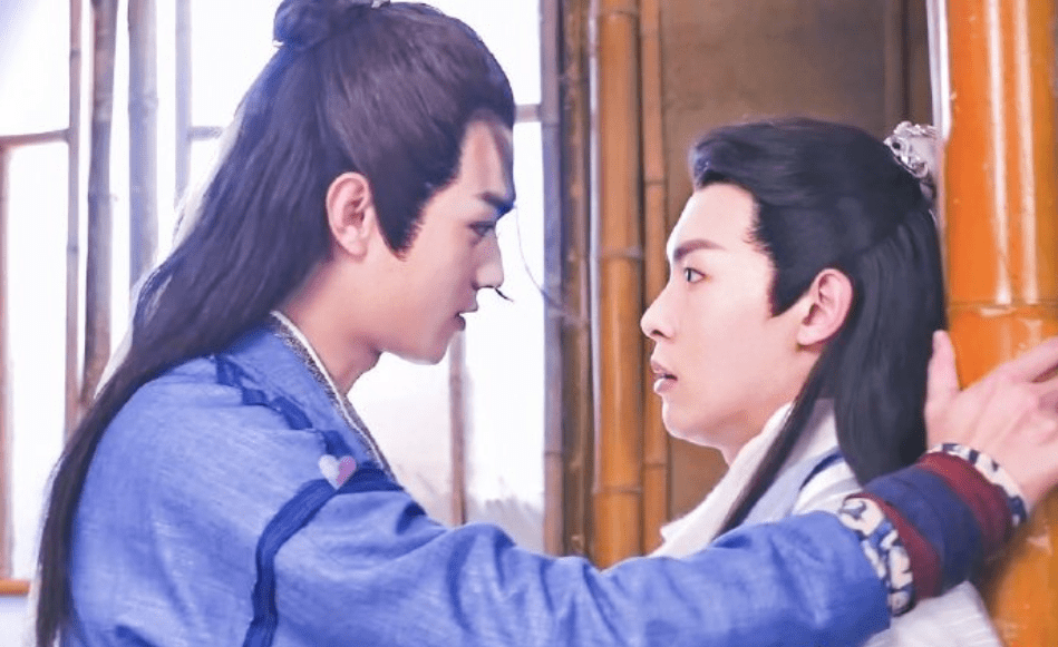 这部剧连出昏招前有木头演技廉价造型现炒男一男二壁咚牵手